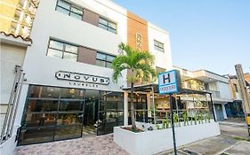 Novus Laureles